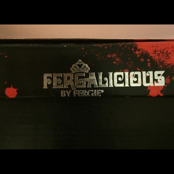 😘FERGIES SOLD😘WOMEN,MEN BOOTS BOUTIQUE! - Picture 5 of 8